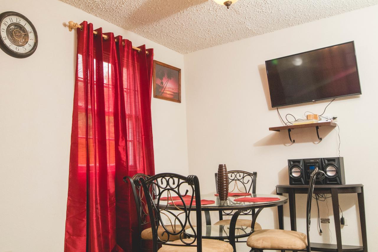 Frontline Apartments Christ Church Esterno foto