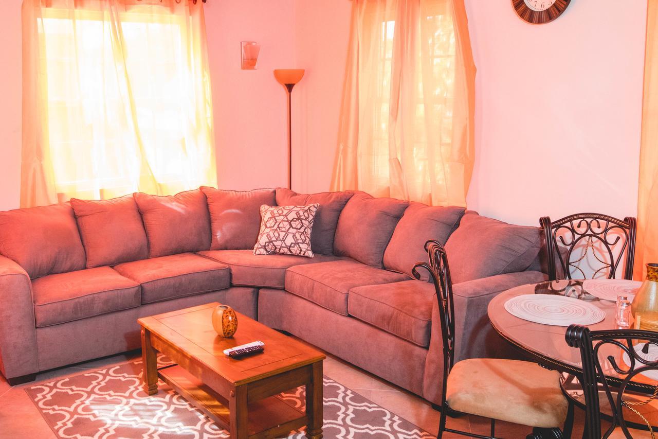 Frontline Apartments Christ Church Esterno foto